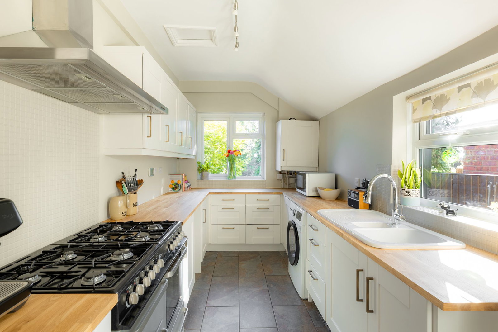 Terraced House for sale in Stourbridge, Ridge Street, Stourbridge, DY8 4QF, 1015 m²