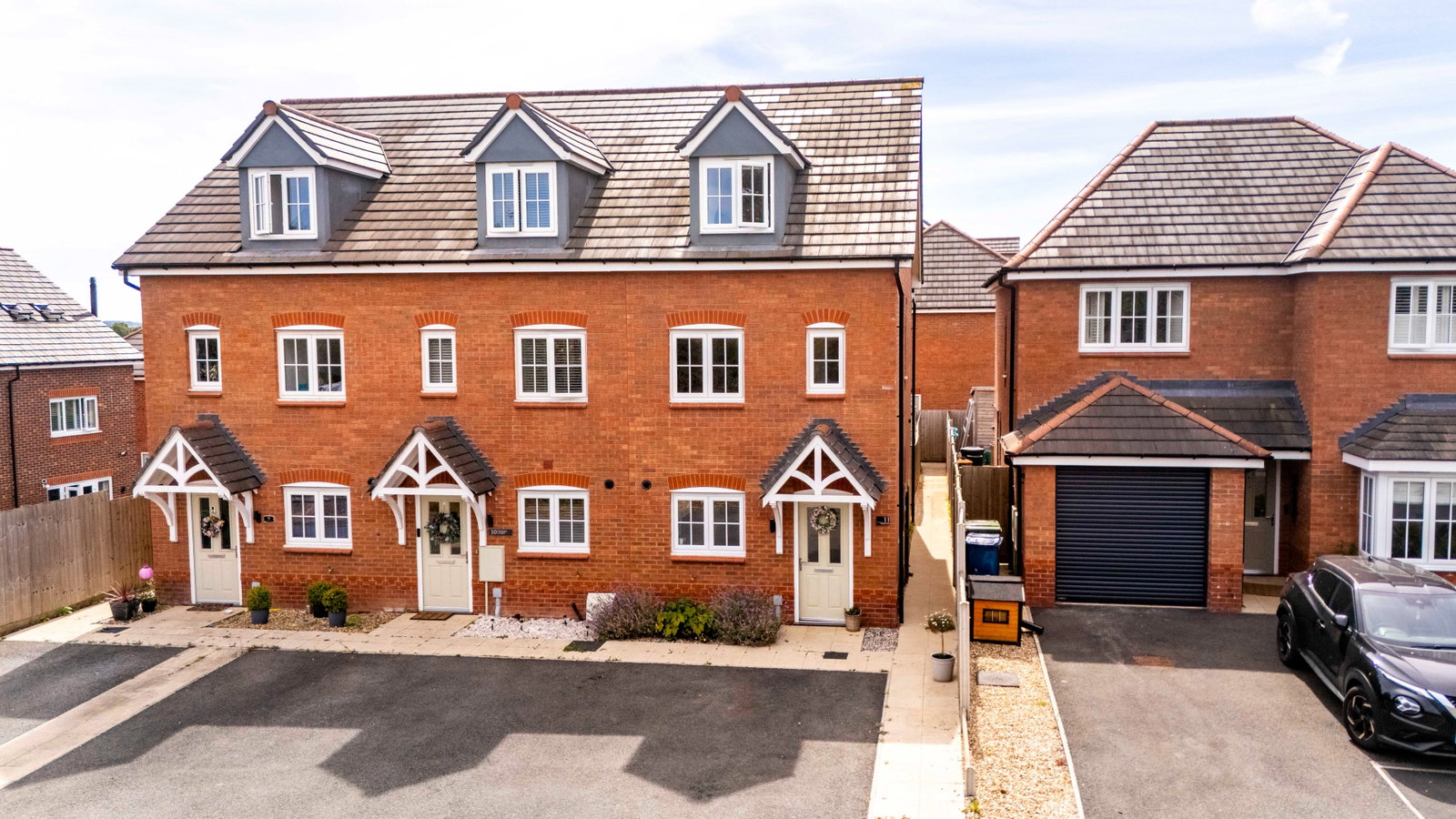 Semi Detached House in Stone