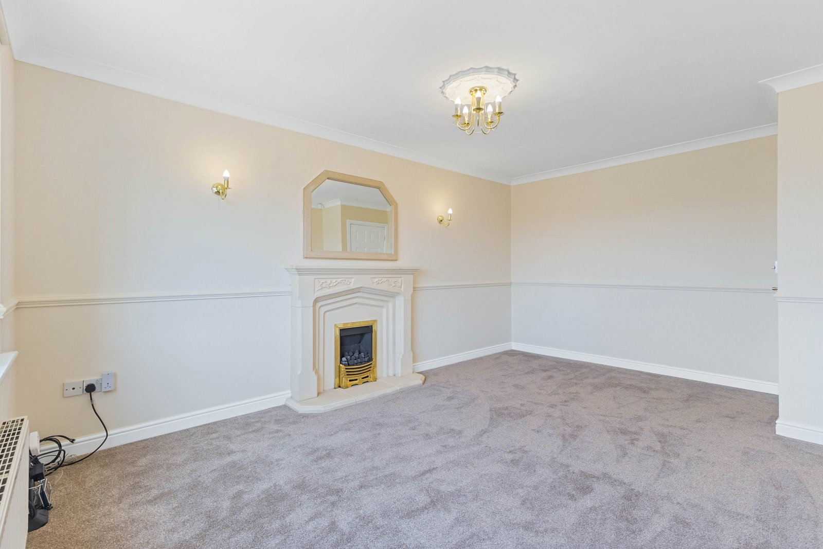 Semi Detached Bungalow for sale in Pontefract, Queensway Place, Pontefract, 599 m²