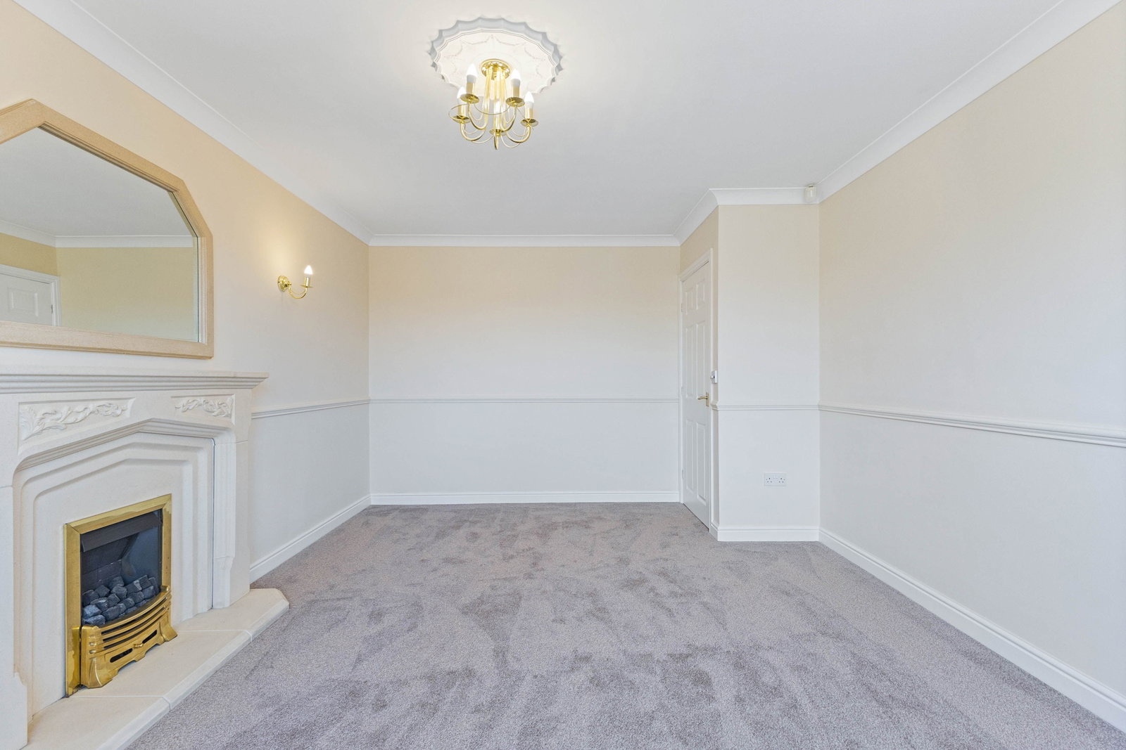 Semi Detached Bungalow for sale in Pontefract, Queensway Place, Pontefract, 599 m²