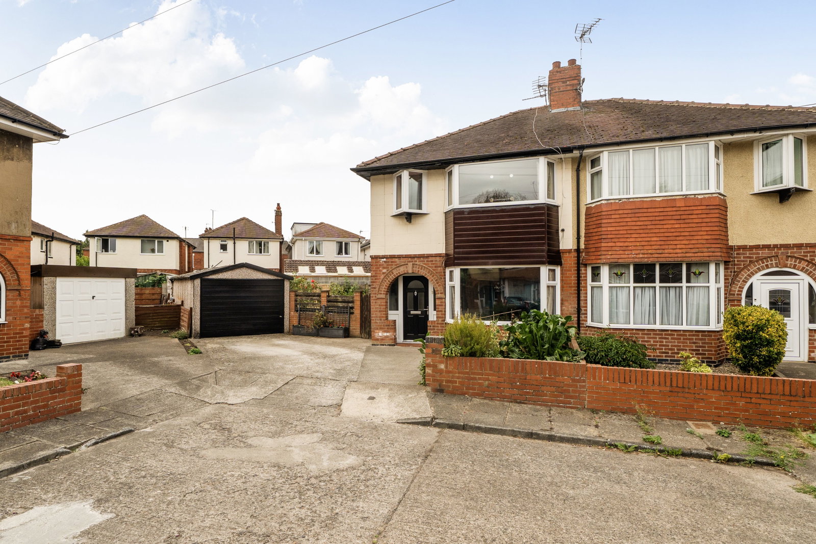 Semi Detached House in York