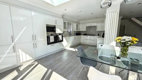 Semi Detached House in Rochester