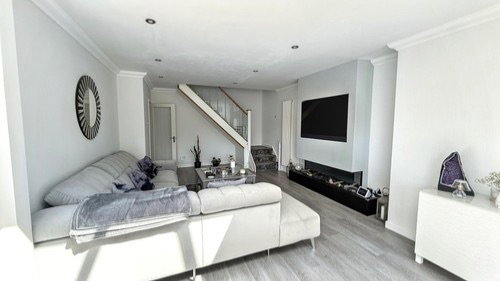 Semi Detached House in Rochester