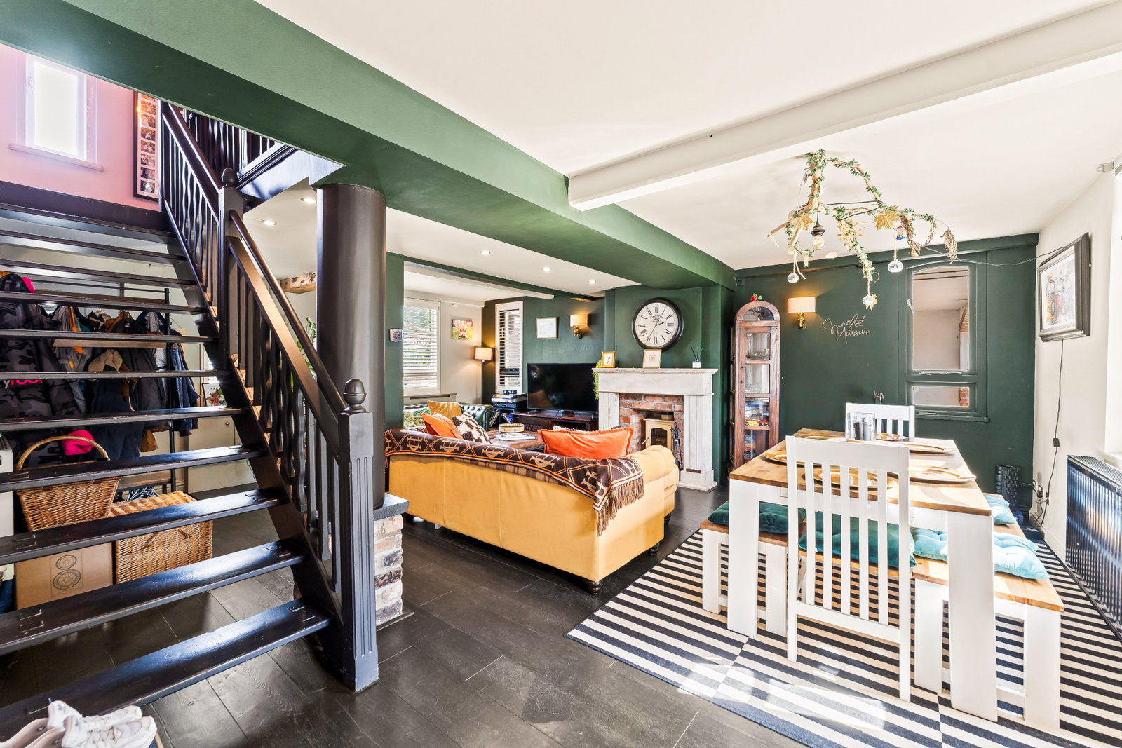 Semi Detached House in Macclesfield 3