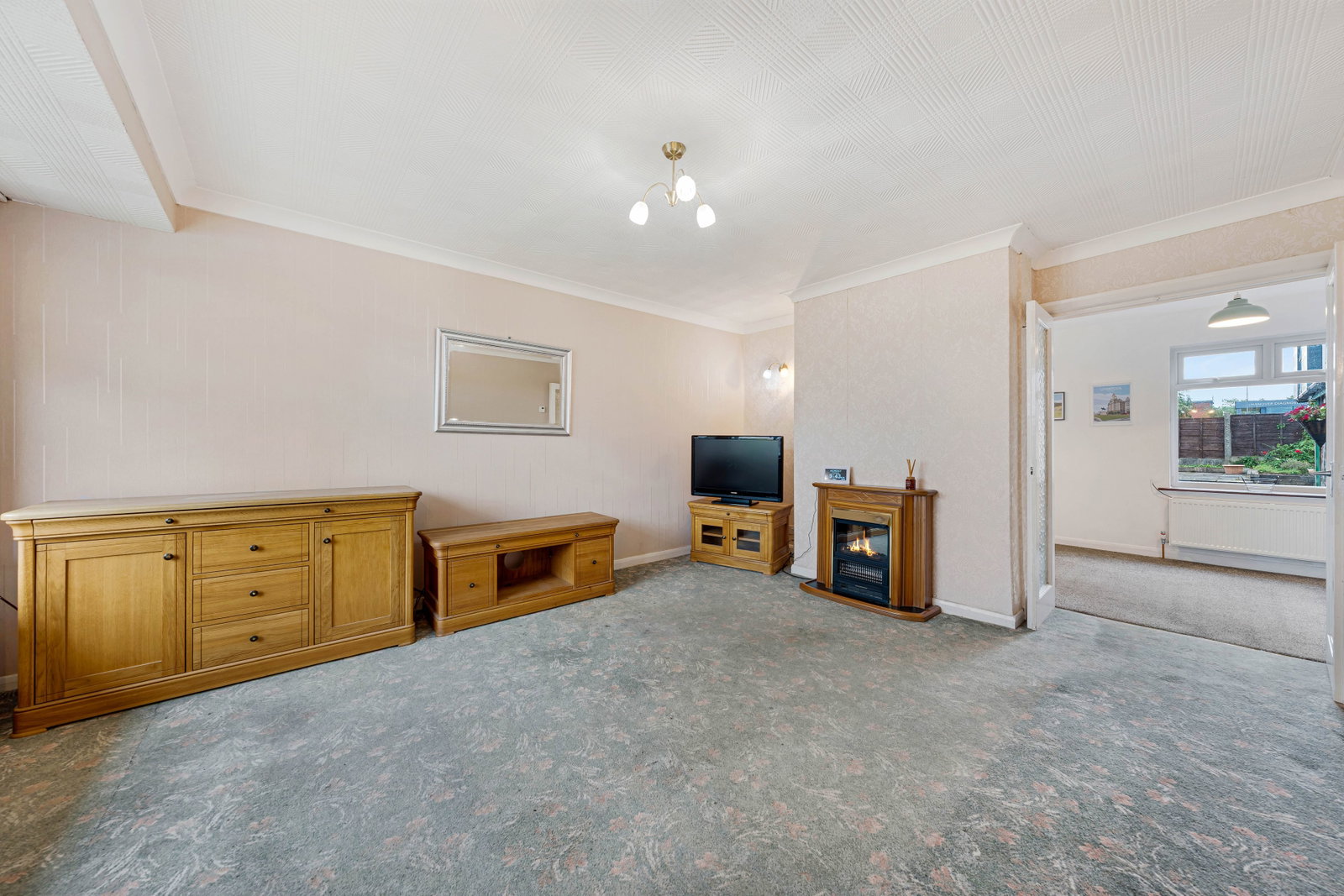 Semi Detached House in Leigh