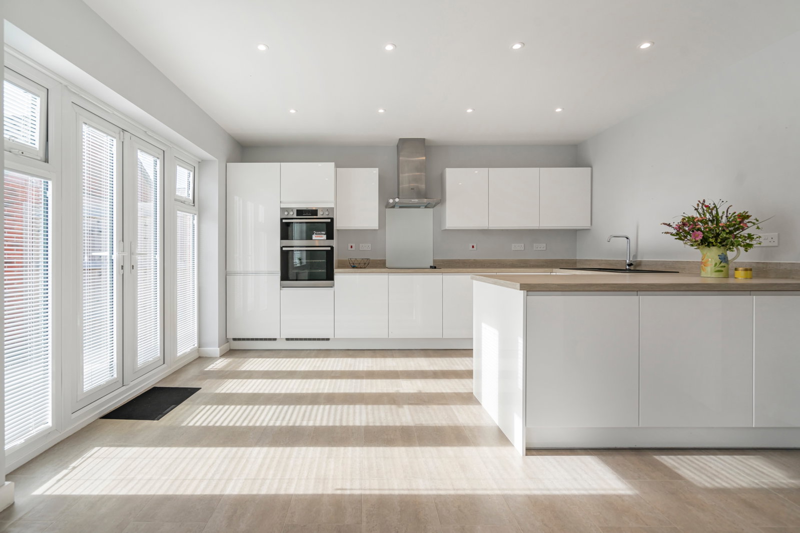Detached House for sale in Warrington, Thompson Farm Meadow, Lowton, WA3 2UJ, 1489 m²