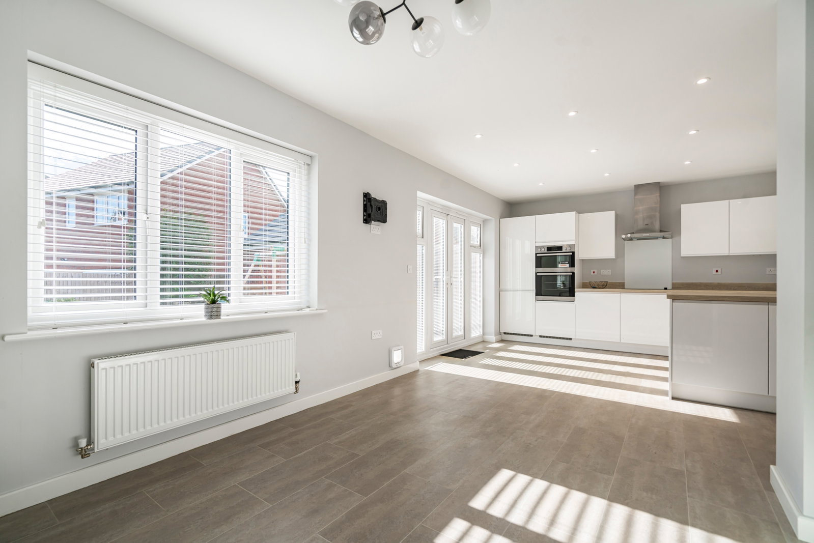 Detached House for sale in Warrington, Thompson Farm Meadow, Lowton, WA3 2UJ, 1489 m²