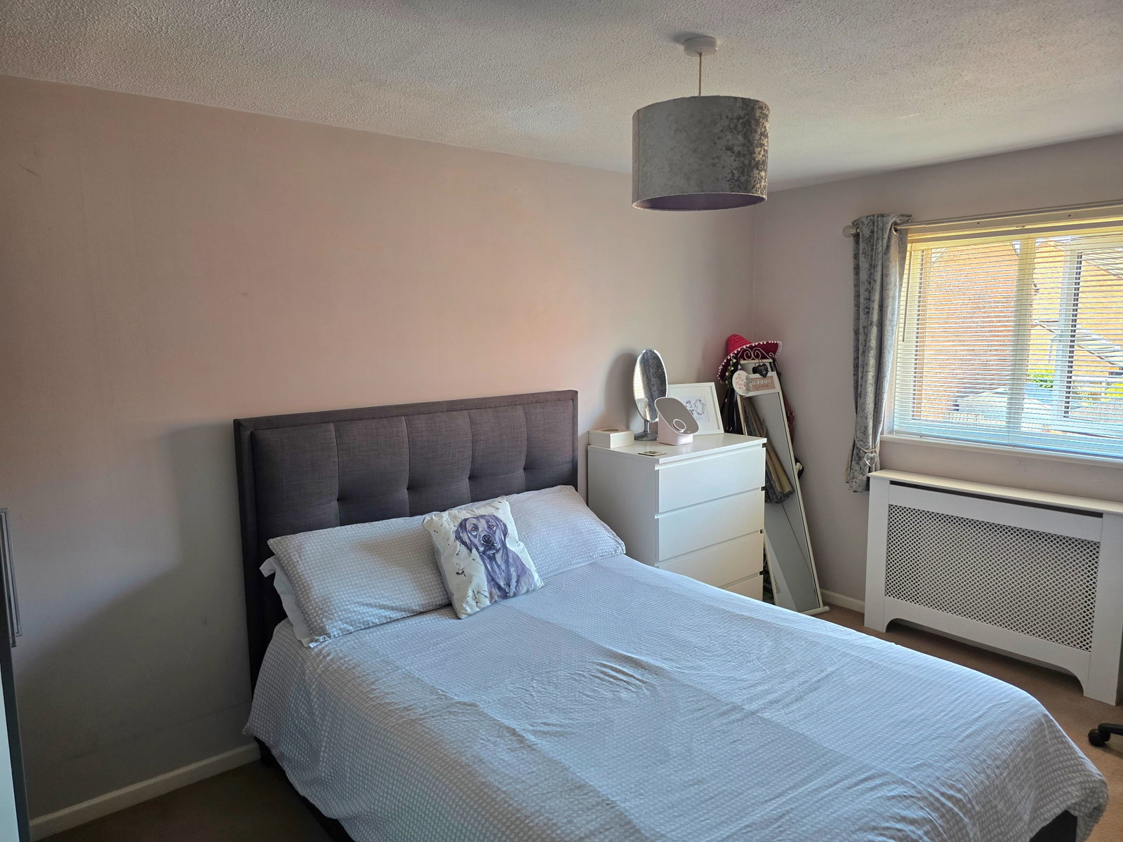 Terraced House for sale in Newport, Linnet Close, Newport, PO30 5GT, 807 m²
