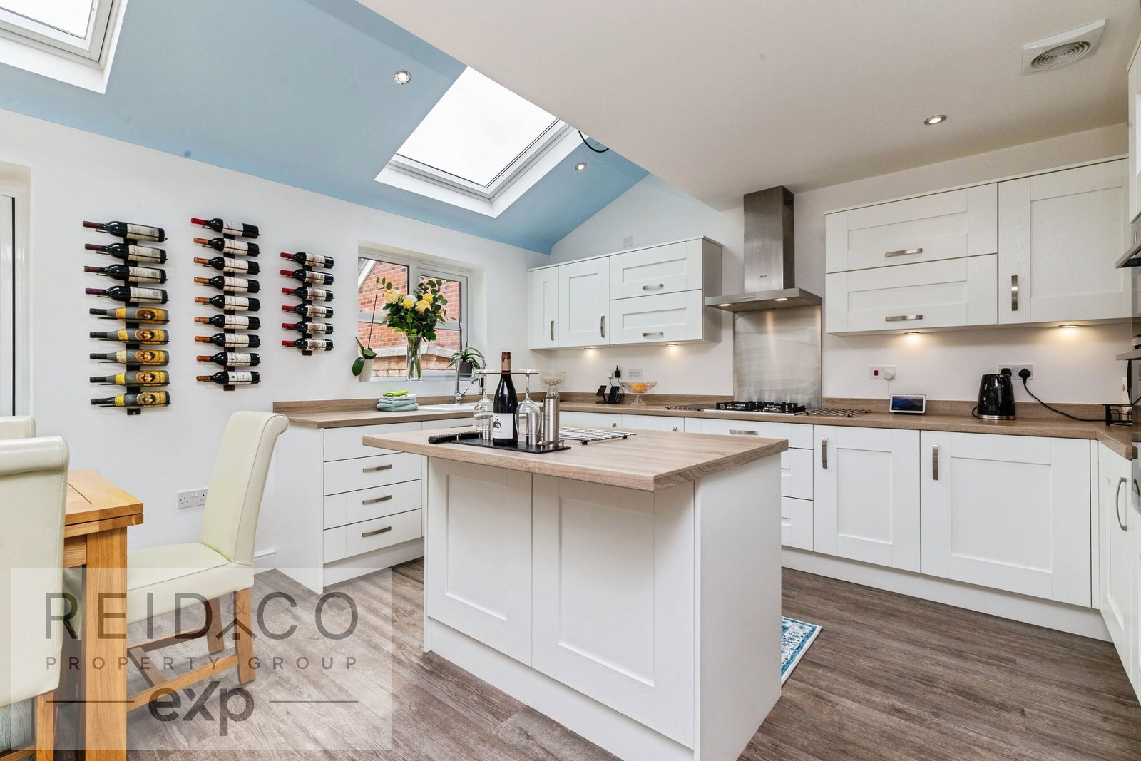 Detached House for sale in Preston, Daresbury Close, Cottam, Preston, PR4 0QT, 1509 m²