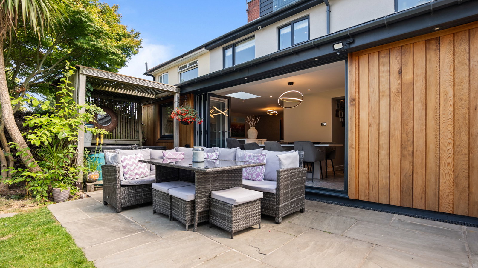 Semi Detached House in Sheffield 3