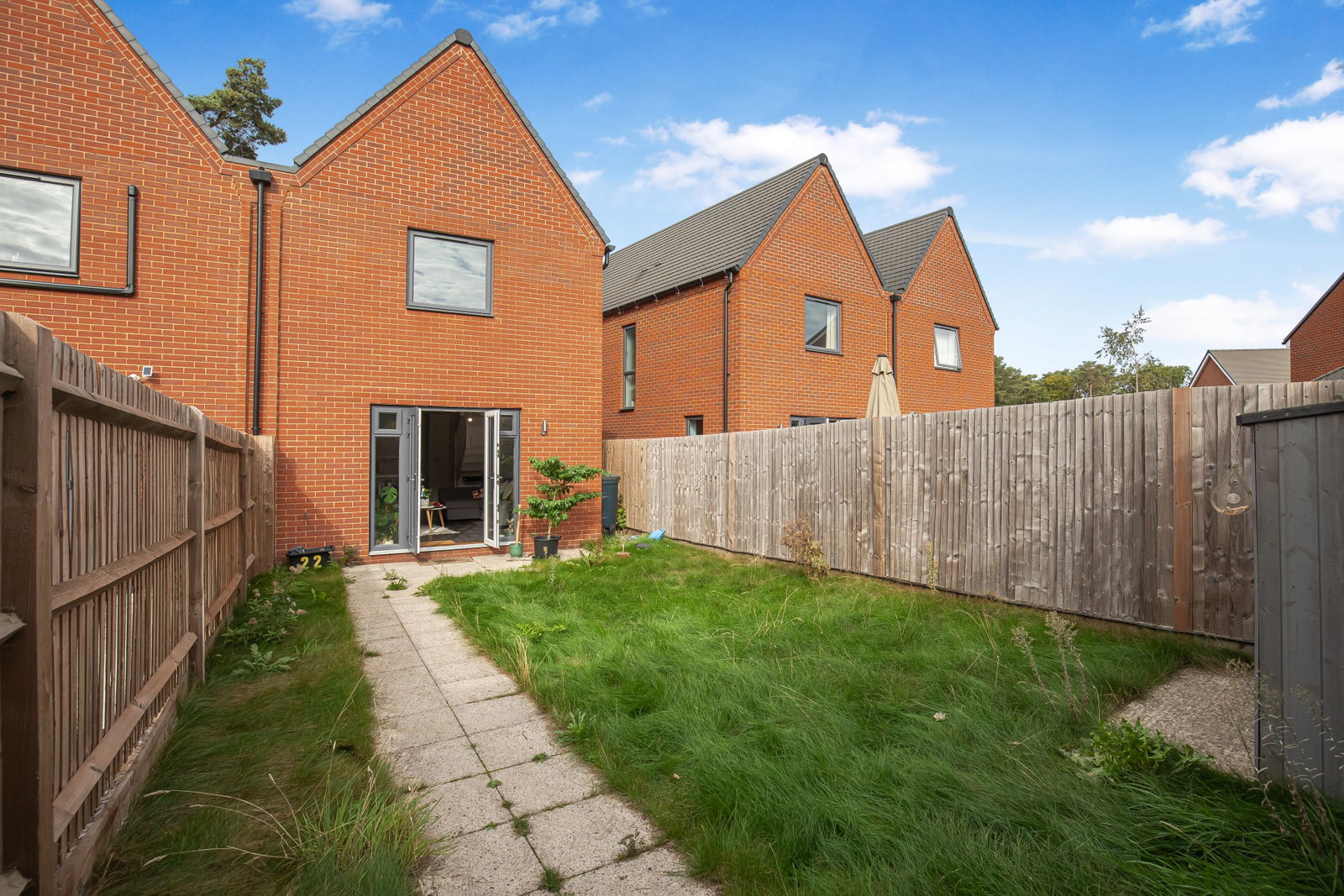 Semi Detached House for sale in Bordon, Mulberry Walk, Bordon, GU35