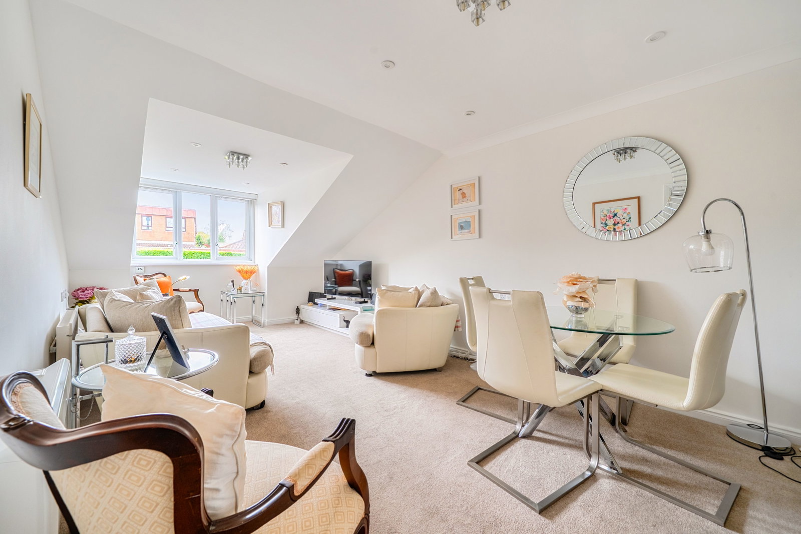 Flat for sale in Bushey, Herne Court, Richfield Road, Bushey, WD23