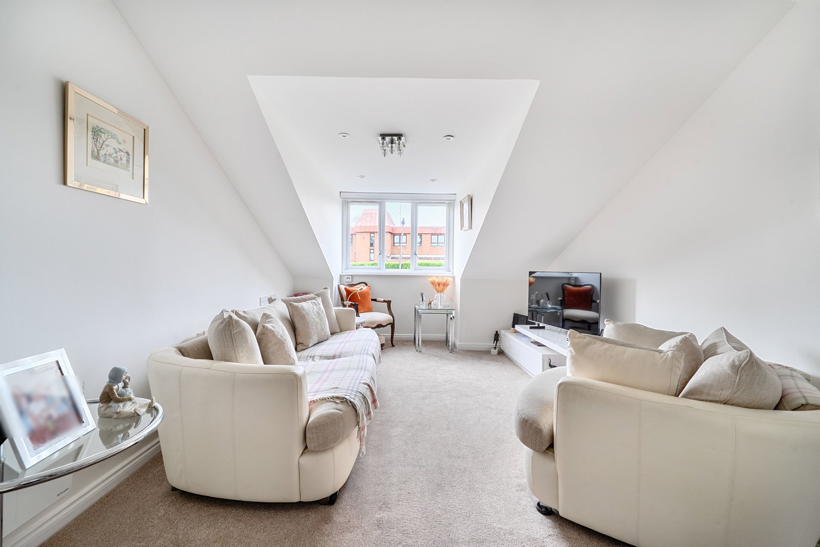 Flat for sale in Bushey, Herne Court, Richfield Road, Bushey, WD23
