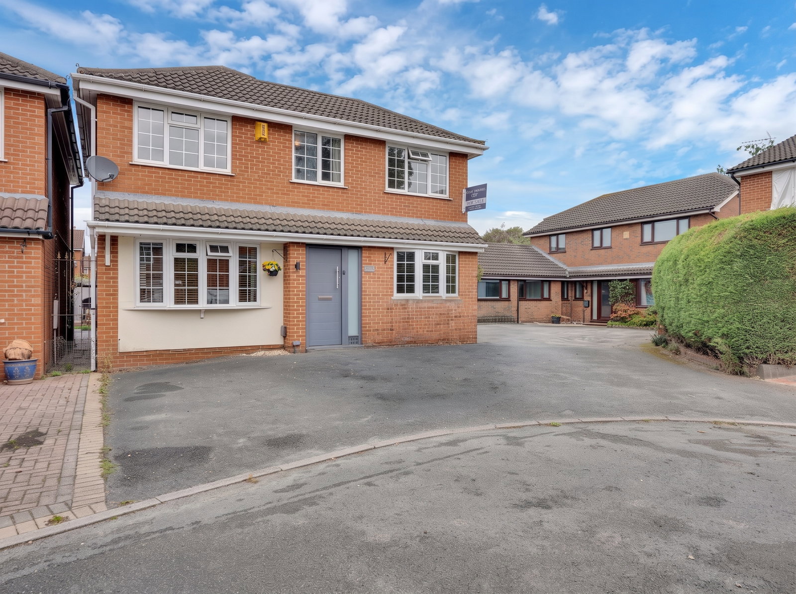 Detached House for sale in Sandbach, Holly Heath Close, Sandbach, CW11 4HU