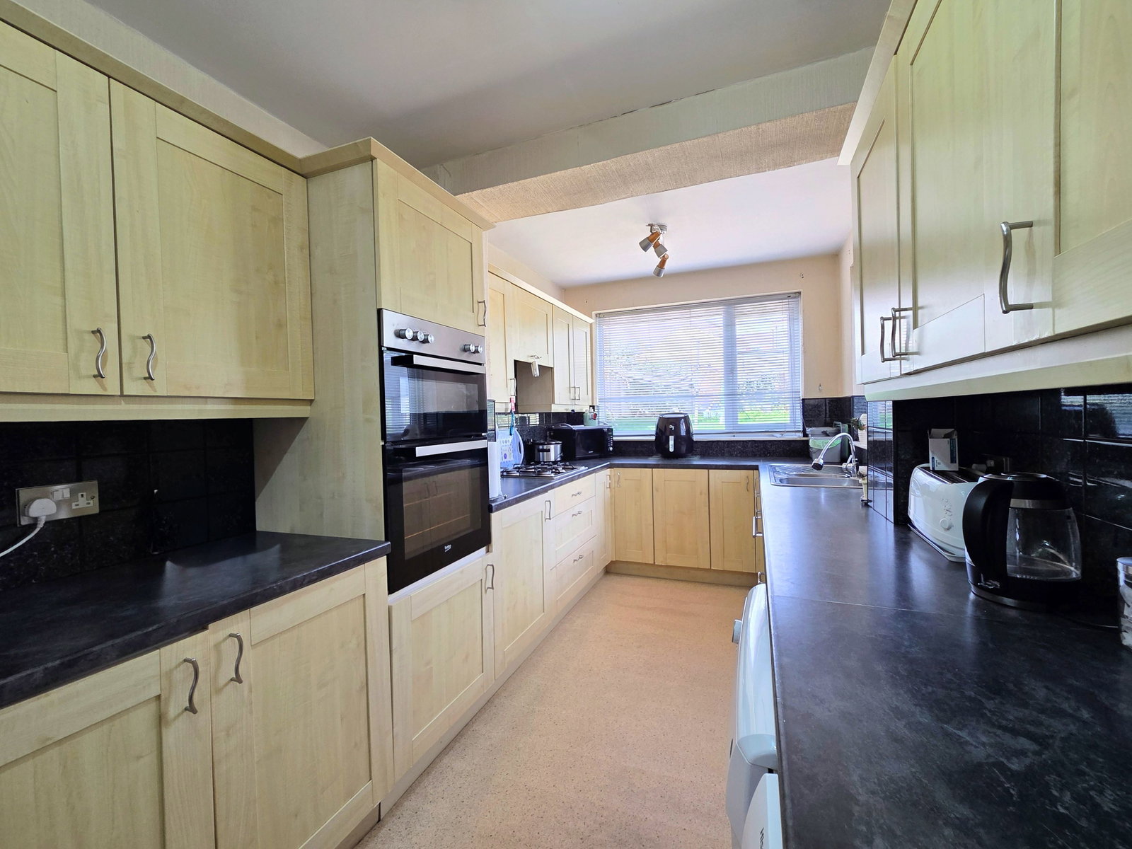 Detached House for sale in Plymouth, Lynwood Ave, Plympton