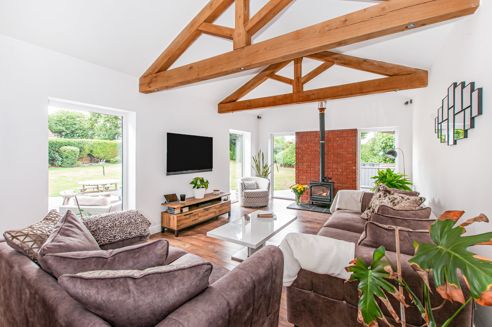 Detached House for sale in Beverley, Victoria Road Beverley