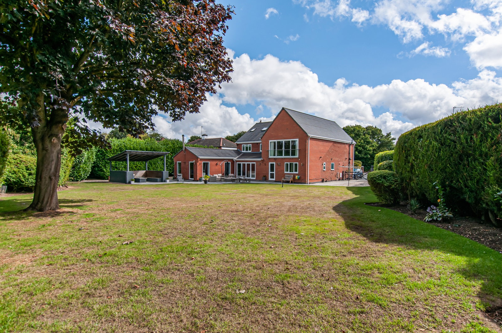 Detached House for sale in Beverley, Victoria Road Beverley