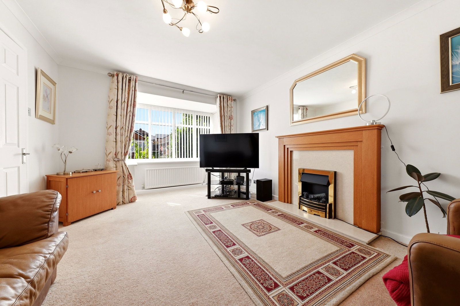 Detached House in Pontefract 4