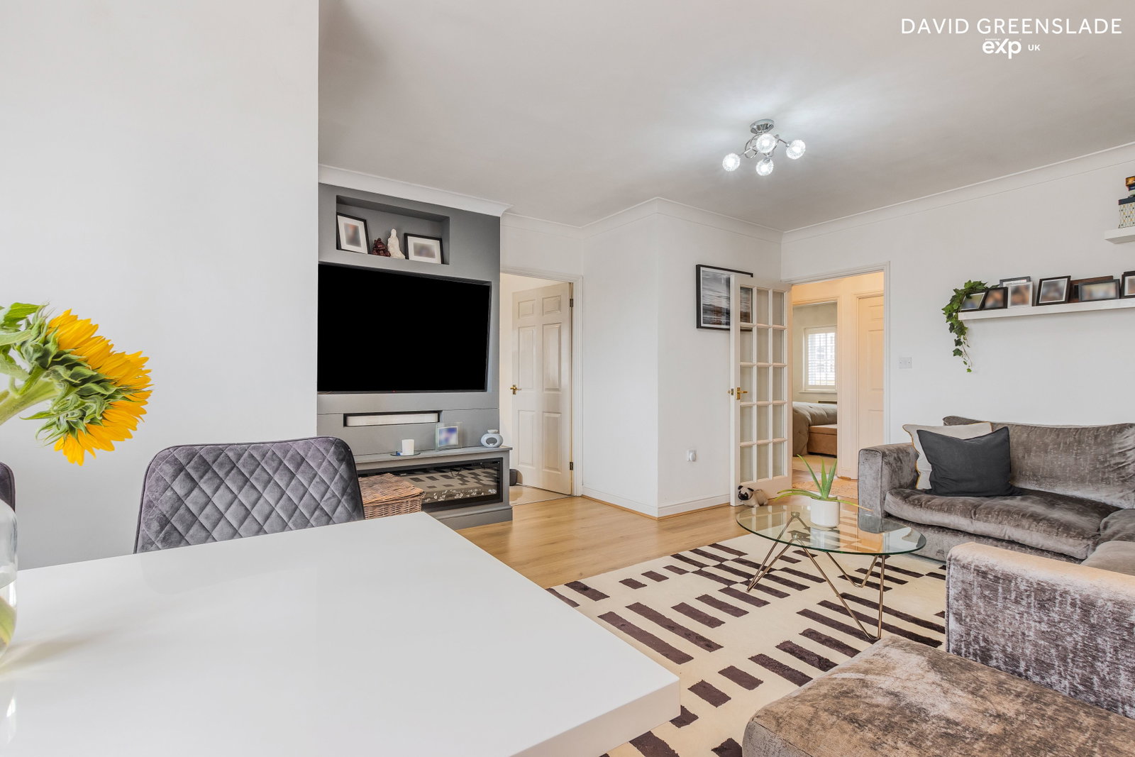 Flat for sale in London, Elizabeth Fry Place, SE18 4LA