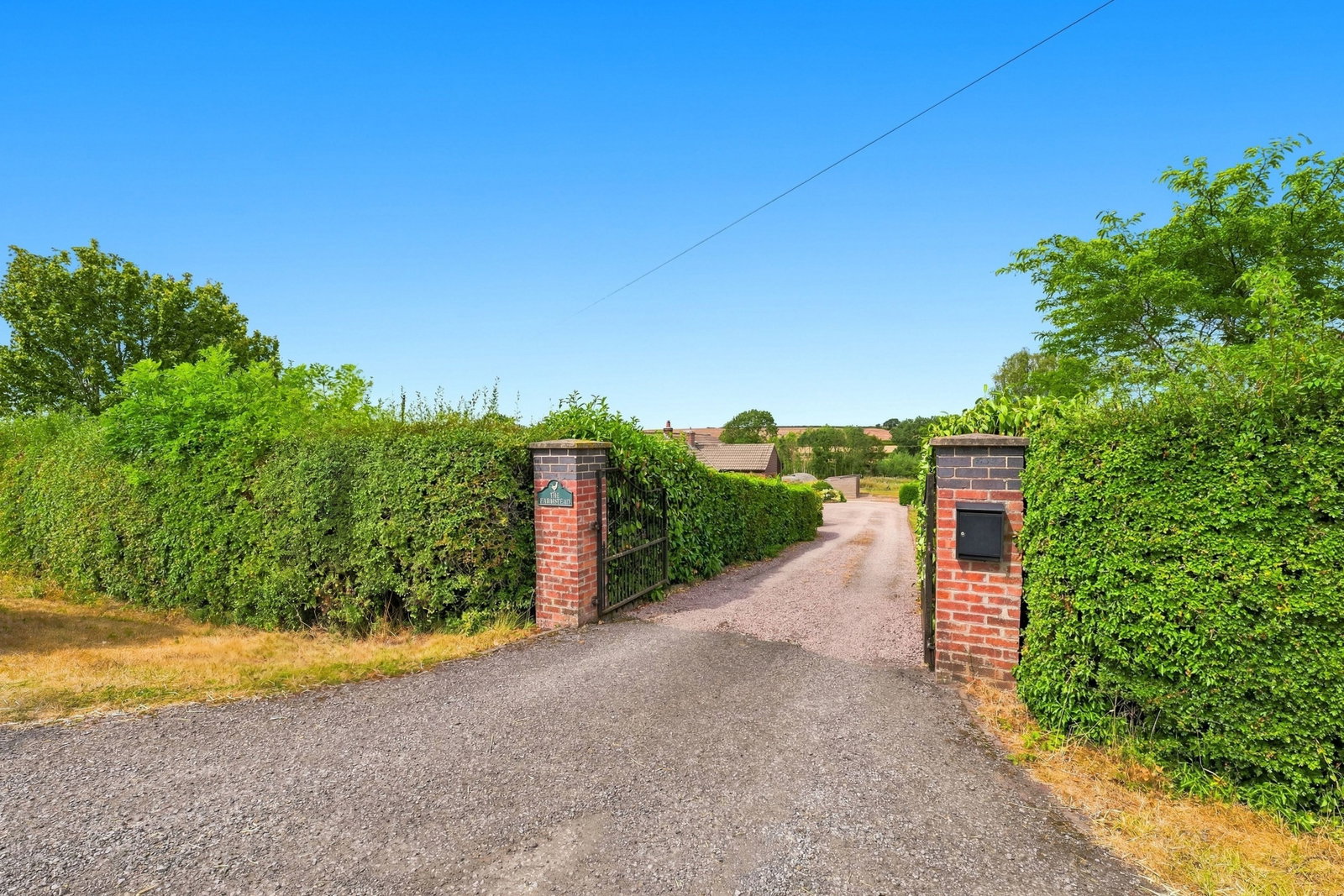 Detached House in Newark 2