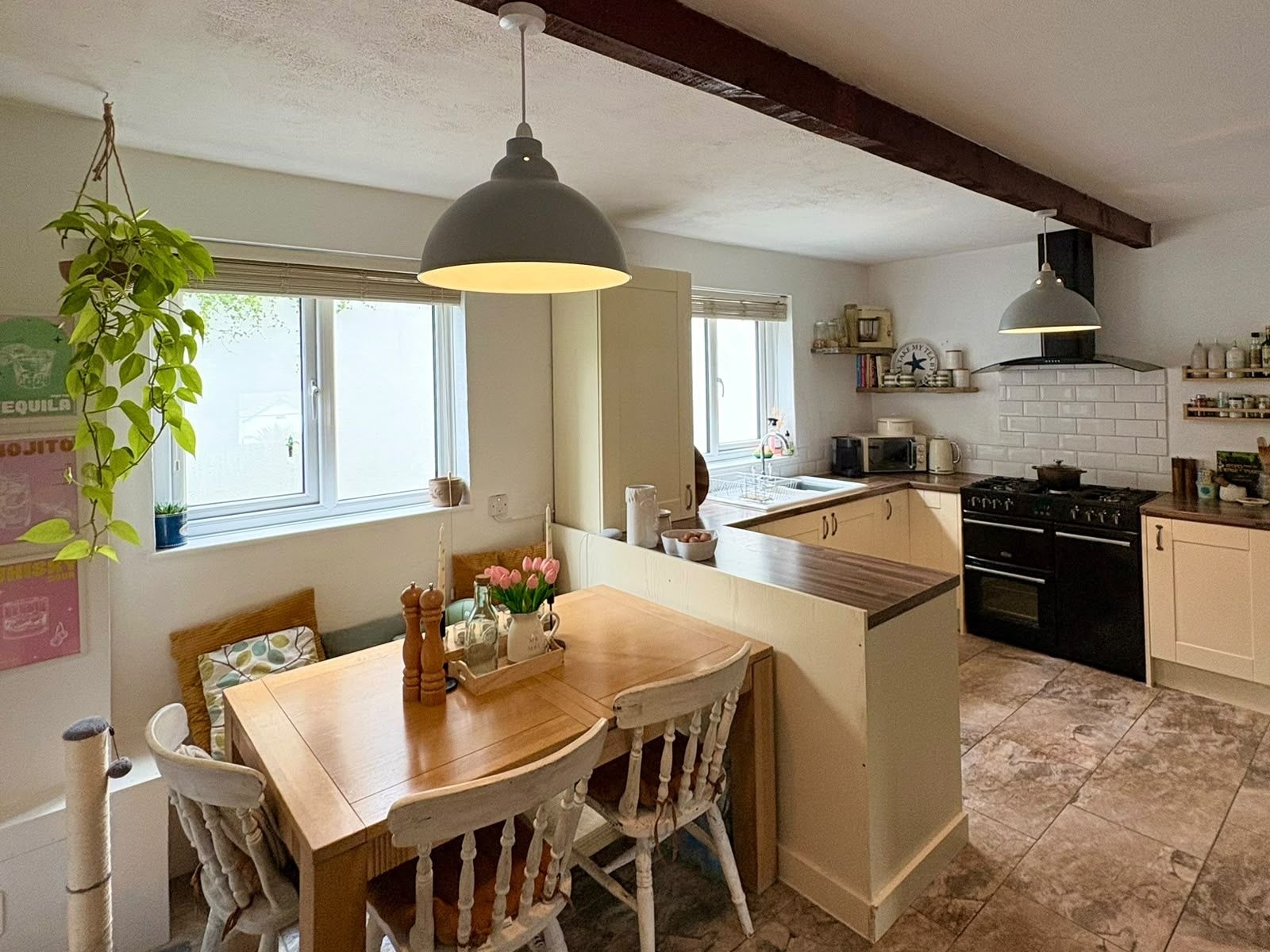 End Of Terrace House for sale in Par, Tywardreath Highway, Par, Cornwall, PL24, 965 m²