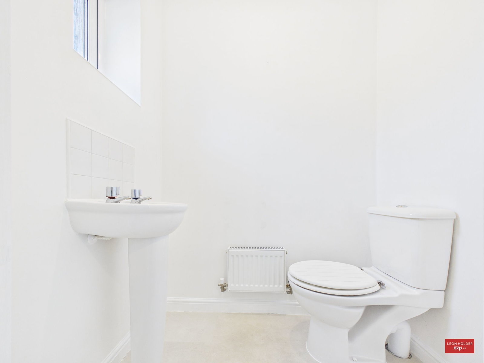 Semi Detached House in Gloucester