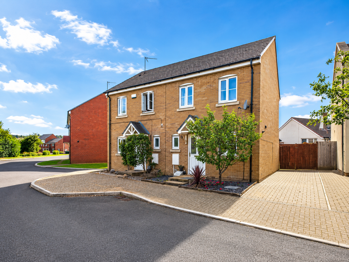 Semi Detached House in Gloucester