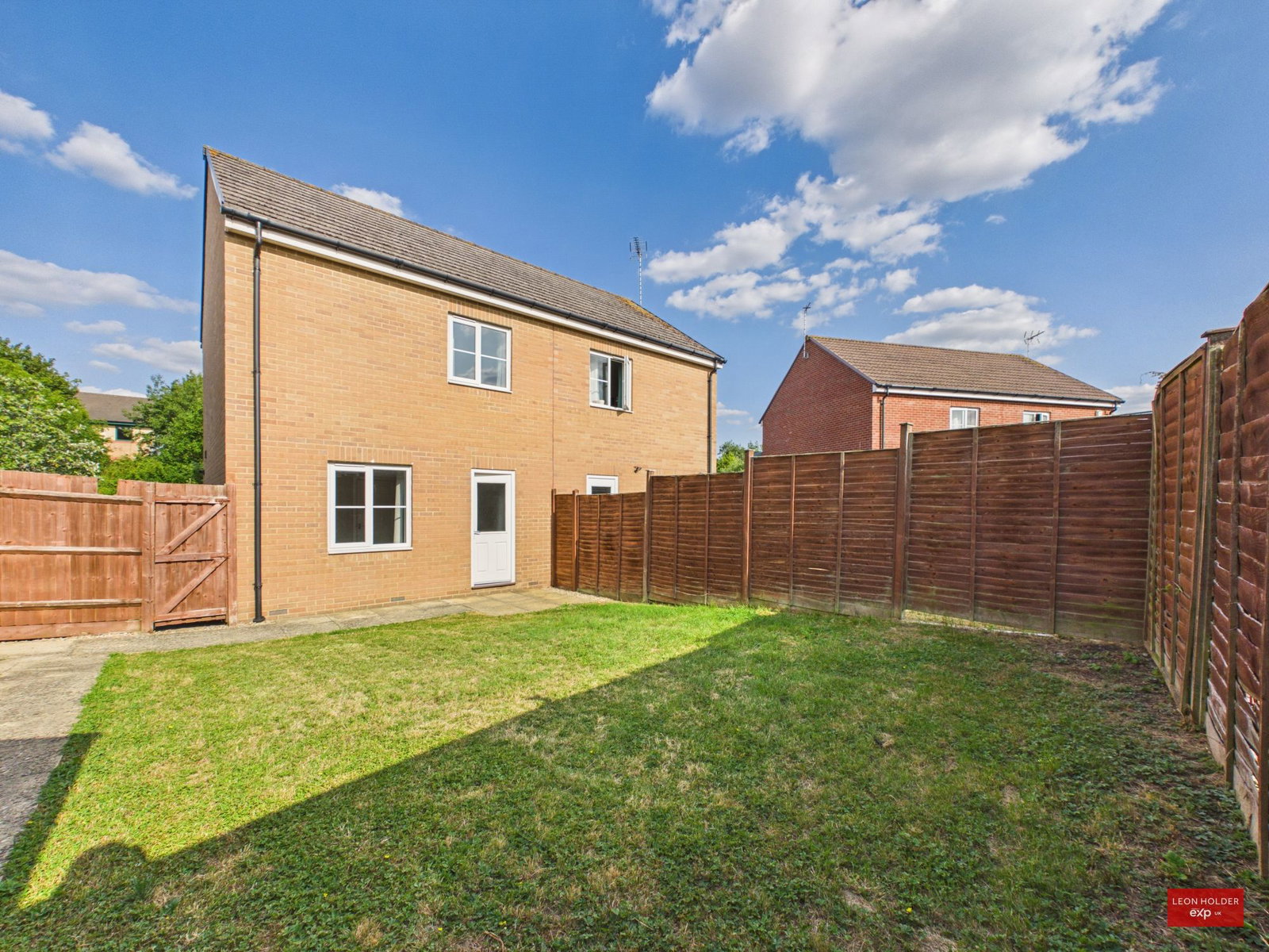 Semi Detached House in Gloucester