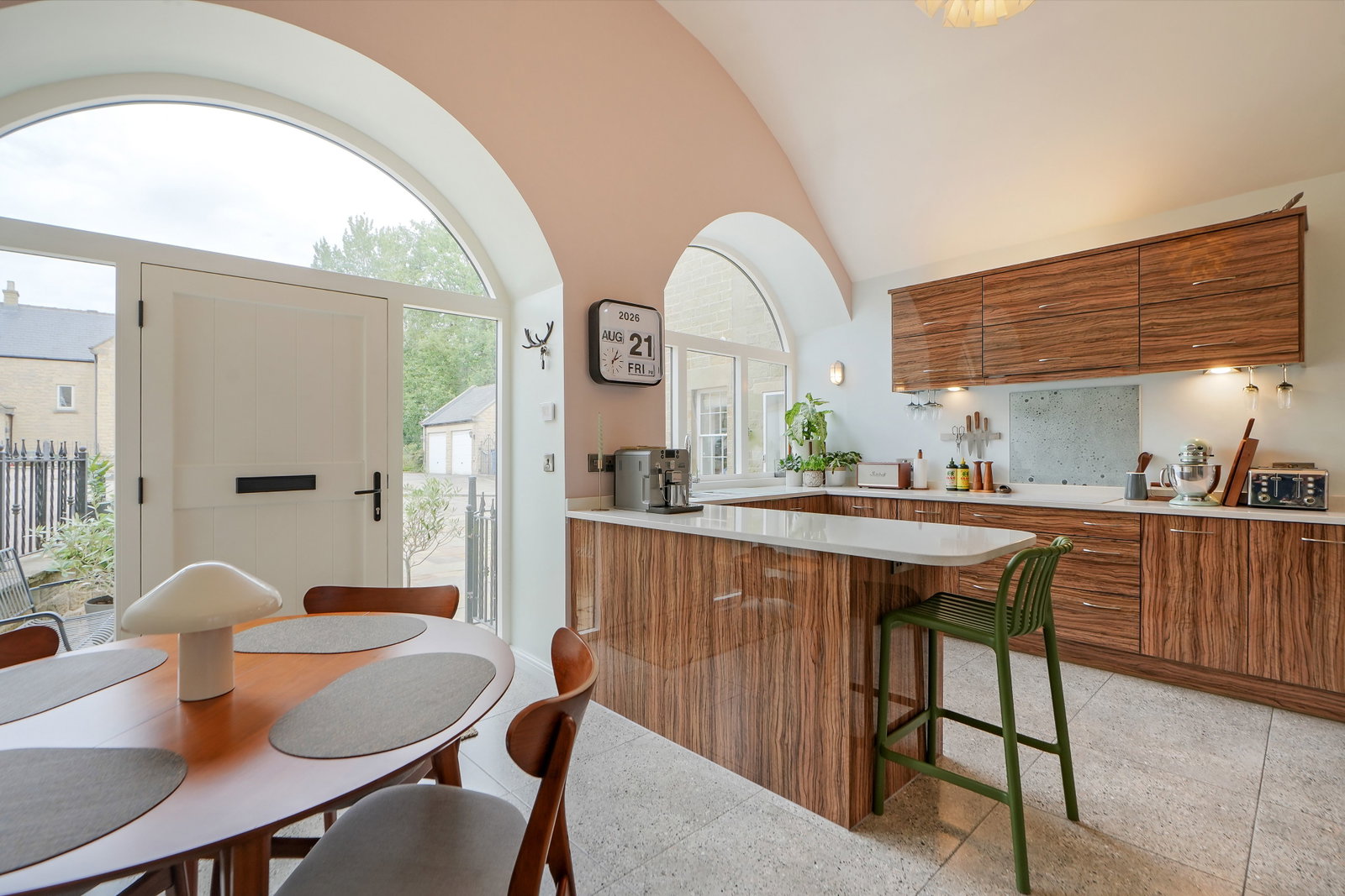 Town House for sale in Sheffield, Loxley Court, Ben Lane, Loxley, S6 4SF, 1511 m²