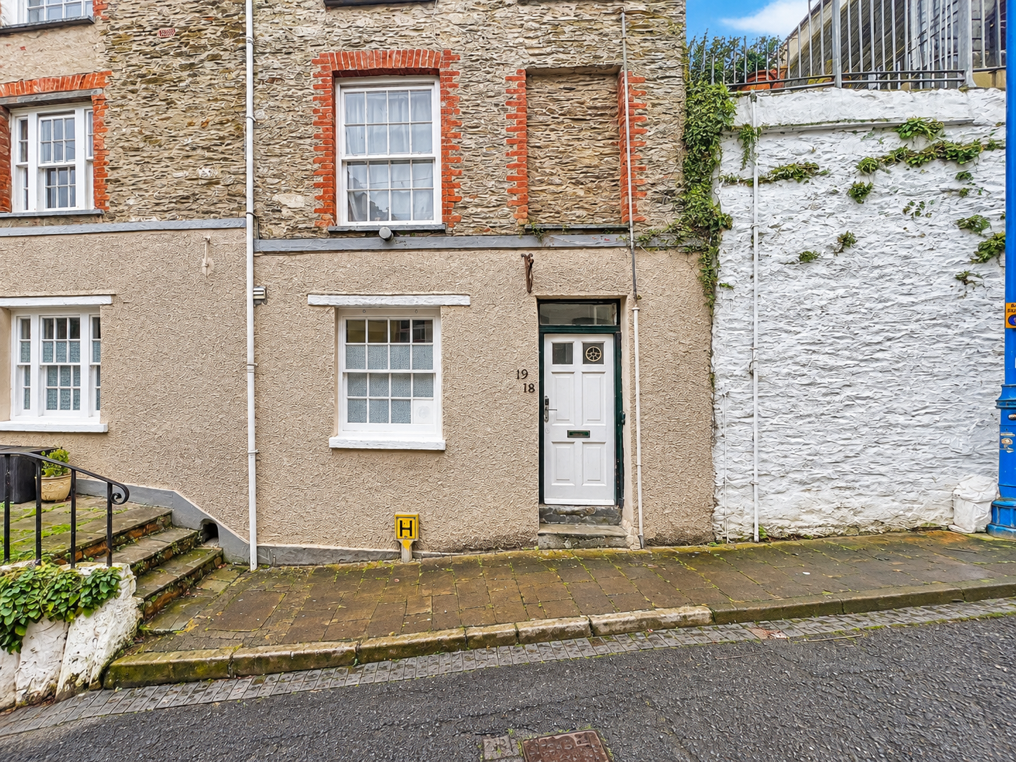 Apartment for sale in Ilfracombe, Fore Street, Ilfracombe, Devon, EX34 9DJ
