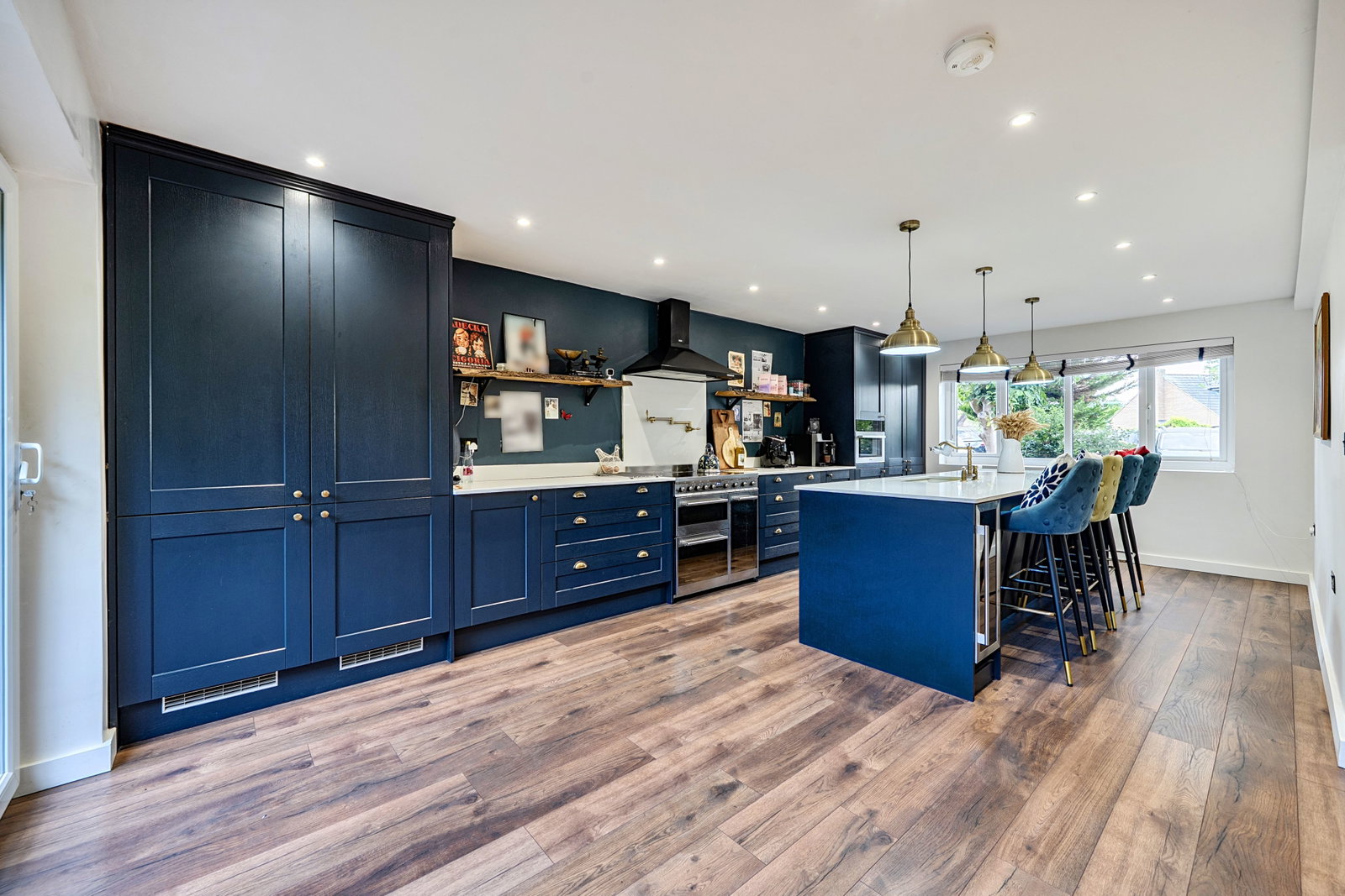 Detached House for sale in Bushey, Wren Crescent, Bushey, WD23