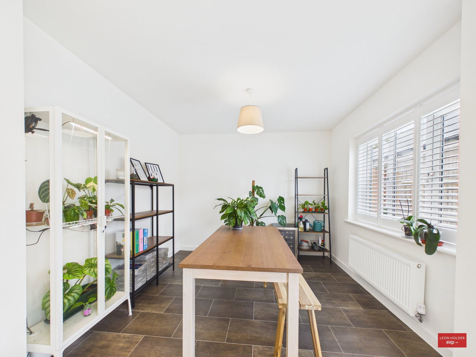 Detached House in Gloucester 4