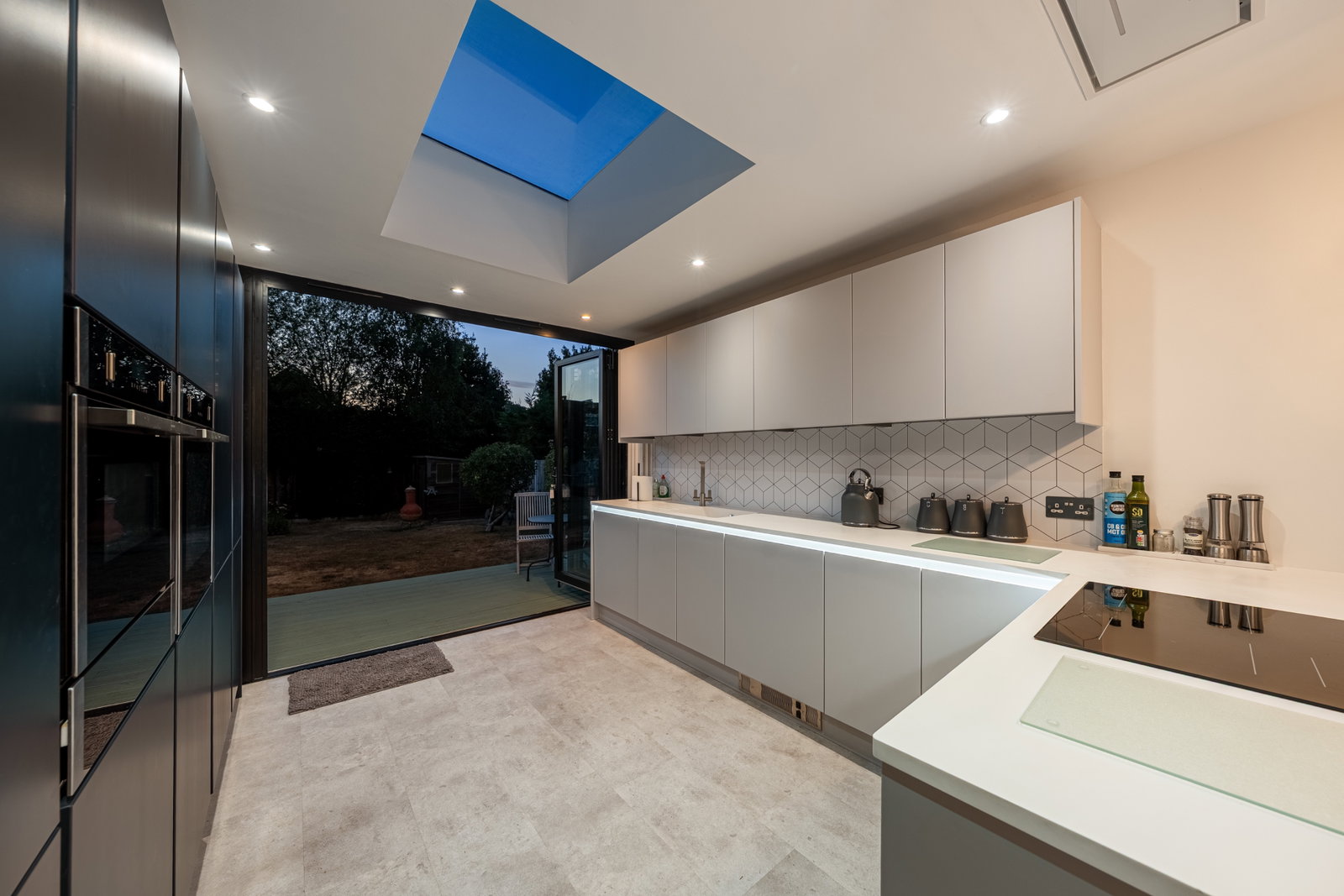 Detached House for sale in Orpington, Lovibonds Avenue, Orpington, BR6 8EN, 1872 m²