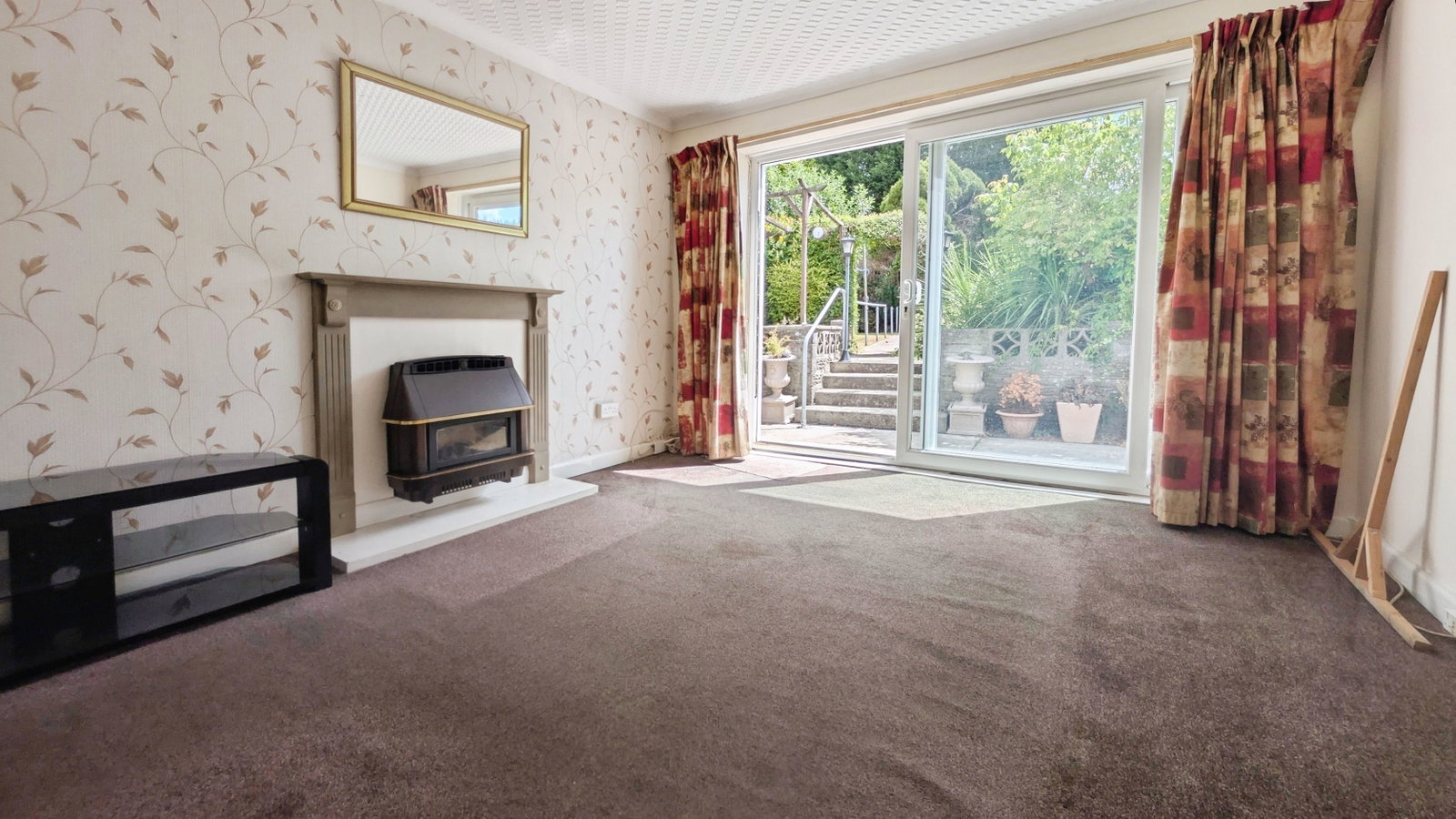 Detached House in Swansea