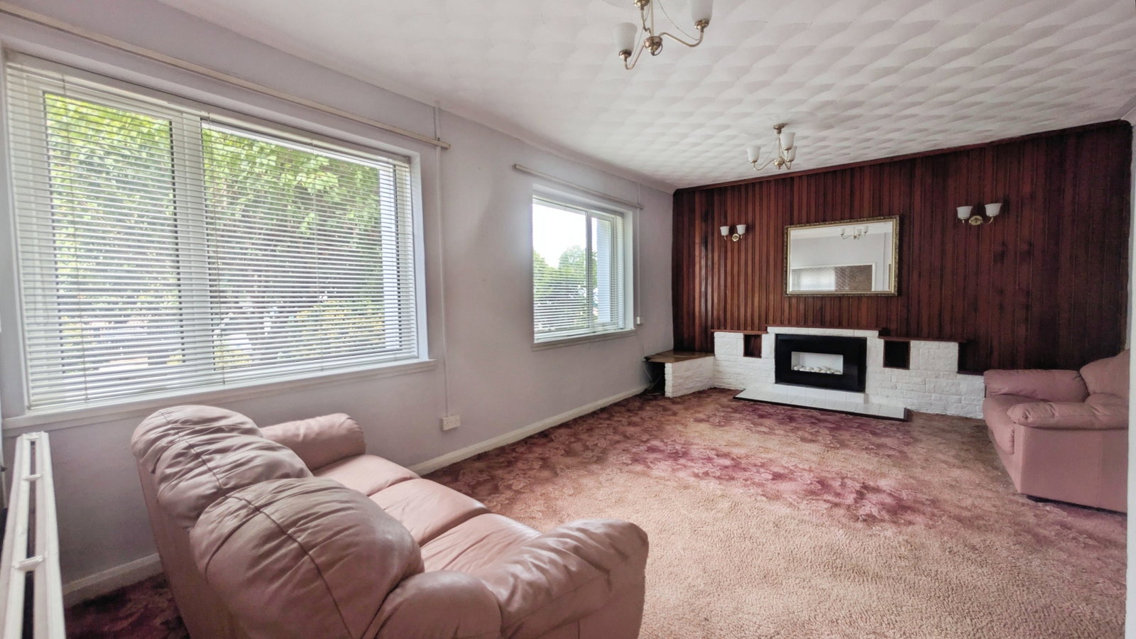 Detached House in Swansea