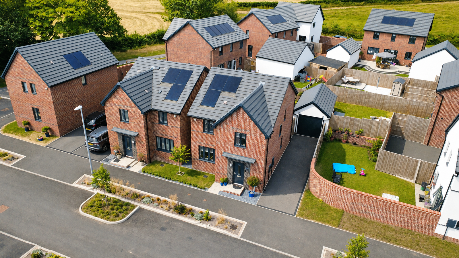 Detached House in Swansea 