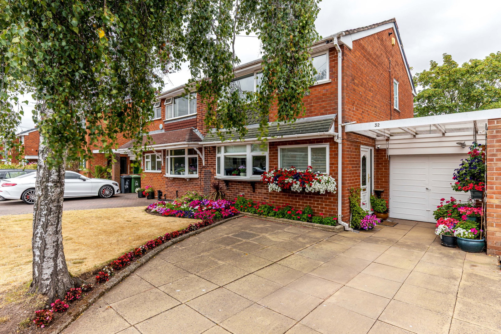 Semi Detached House in Willenhall