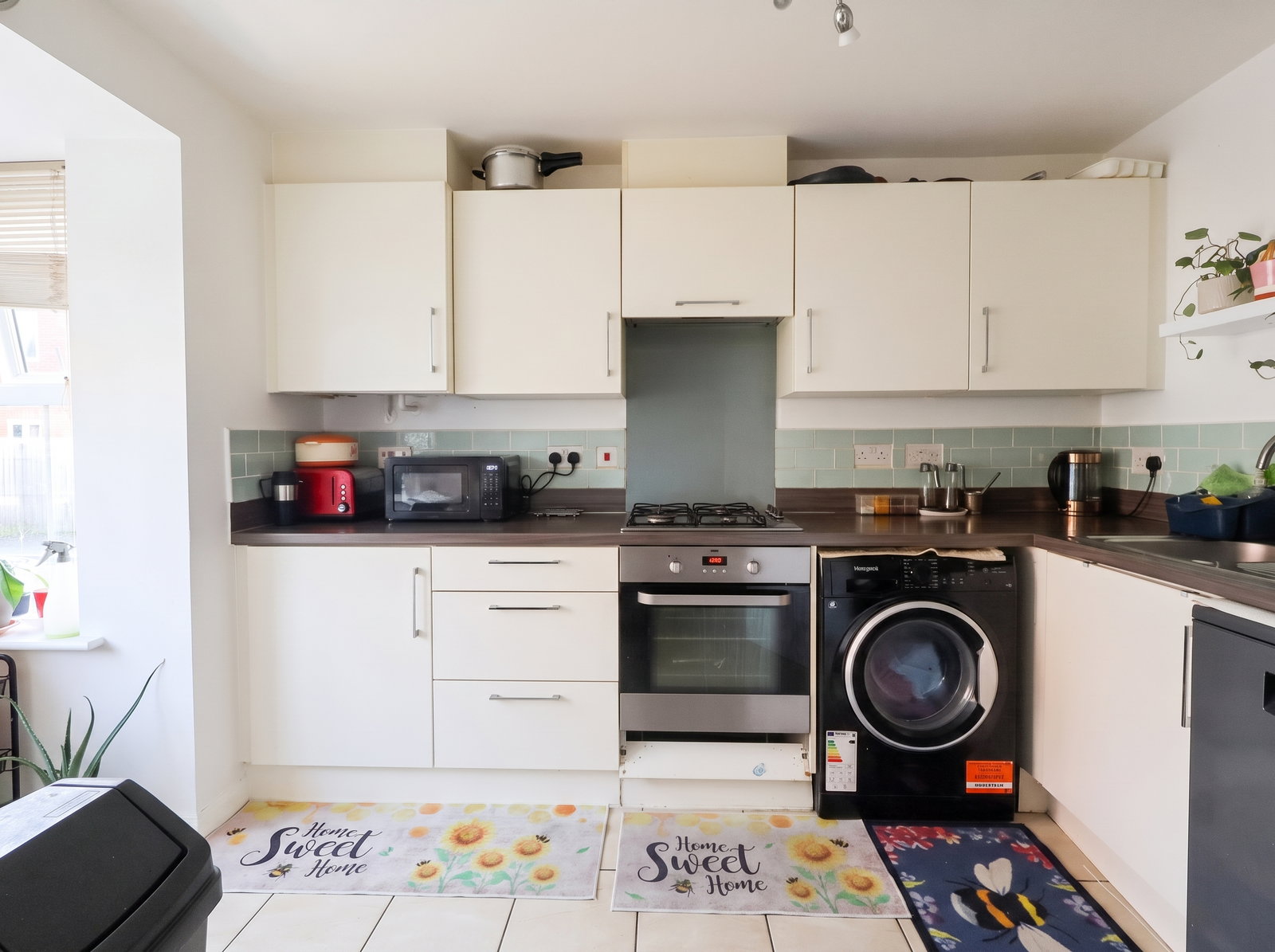 Semi Detached House in Gloucester