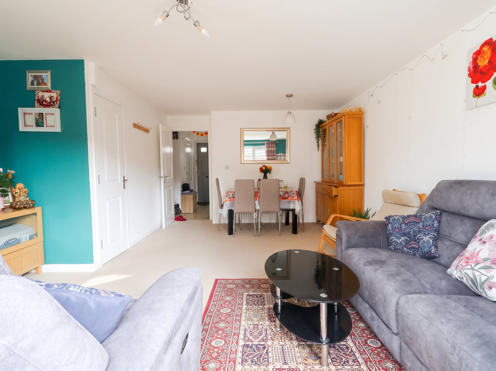Semi Detached House in Gloucester