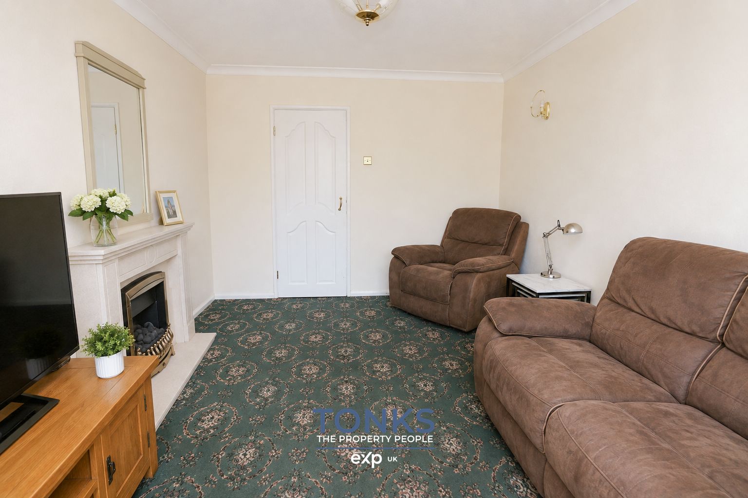 Terraced House in Dudley 3