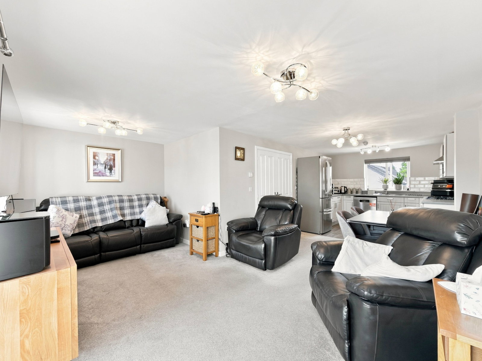 Semi Detached House in Oakdale 2