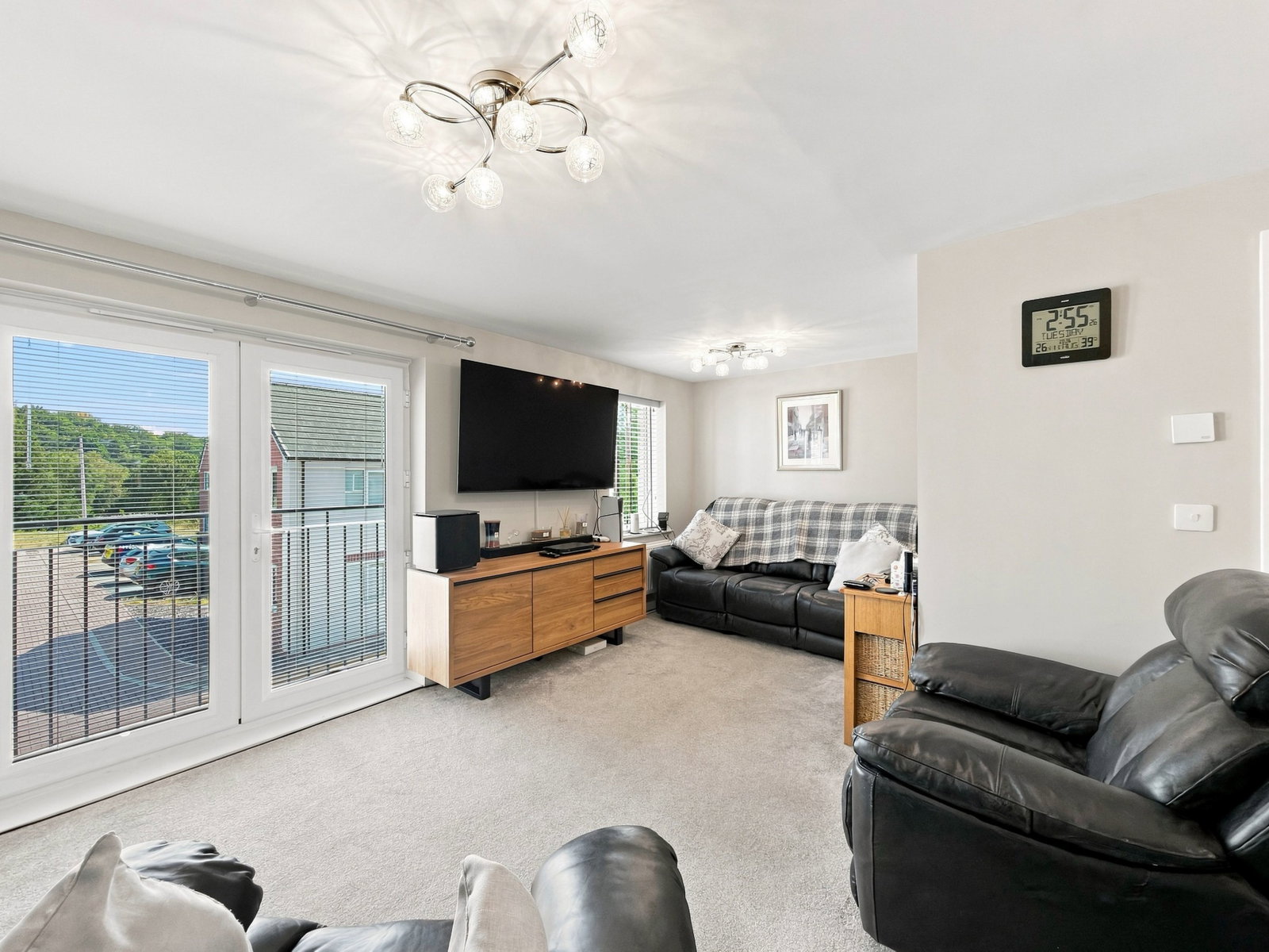 Semi Detached House in Oakdale 3