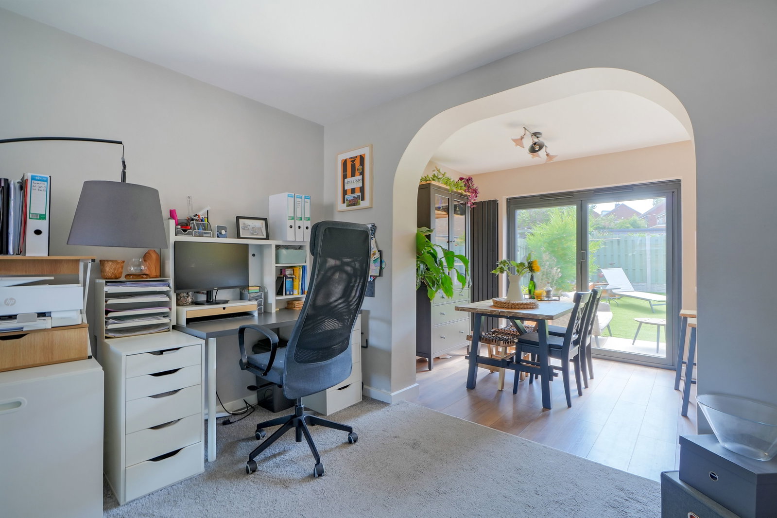 Semi Detached House for sale in Sheffield, Quarry Vale Grove, Sheffield, 1217 m²