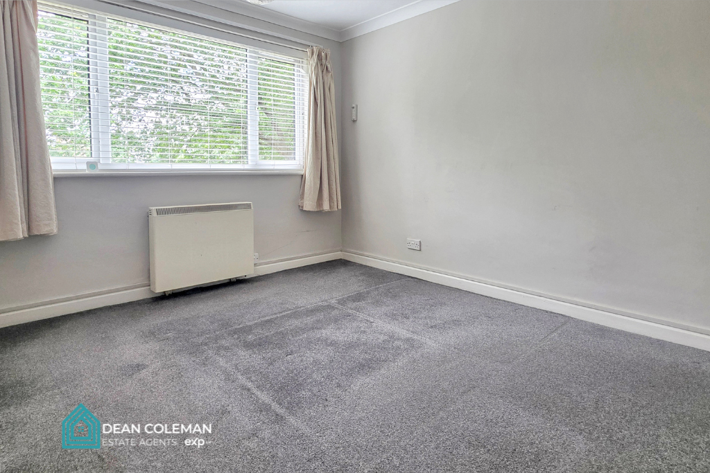 Flat for sale in Birmingham, Janie Court, 135, Wake Green Road, Moseley, B13 9UT, 460 m²