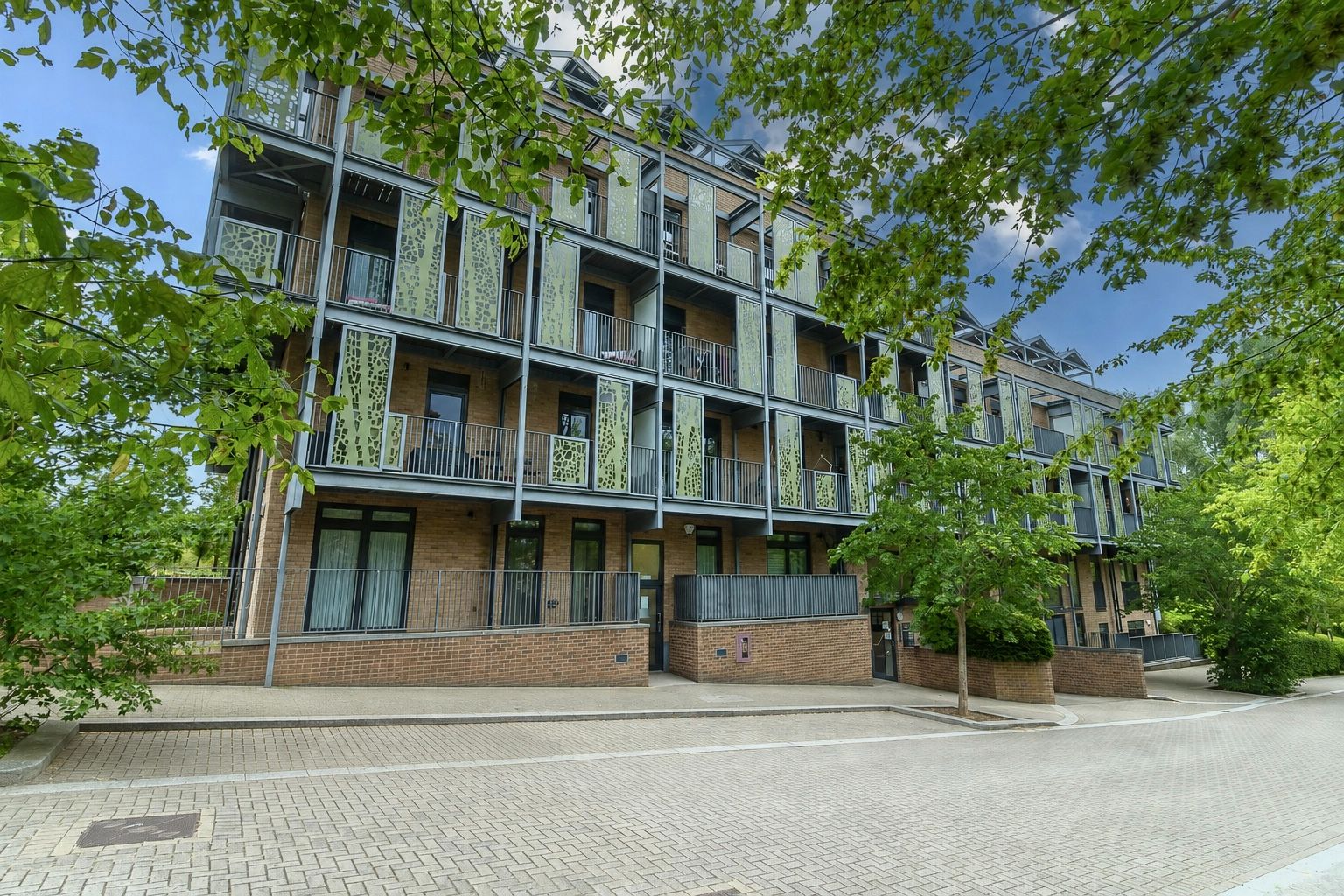 Flat in Milton Keynes