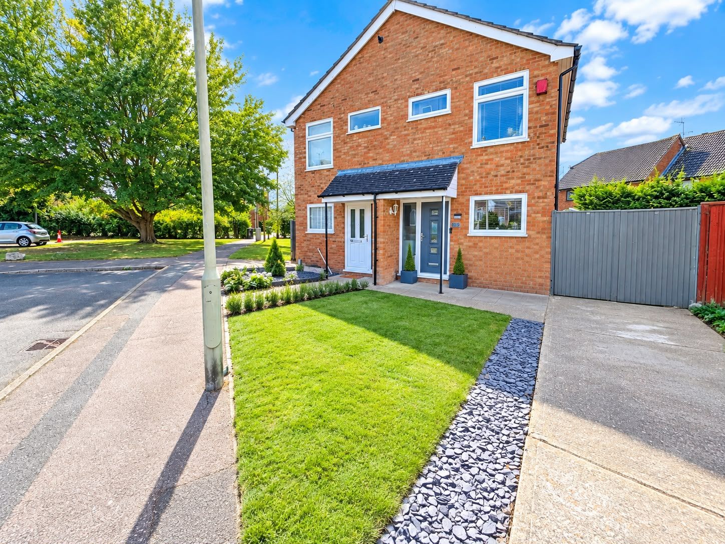 Semi Detached House for sale in Ashford, Washford Farm Road, Ashford, TN23