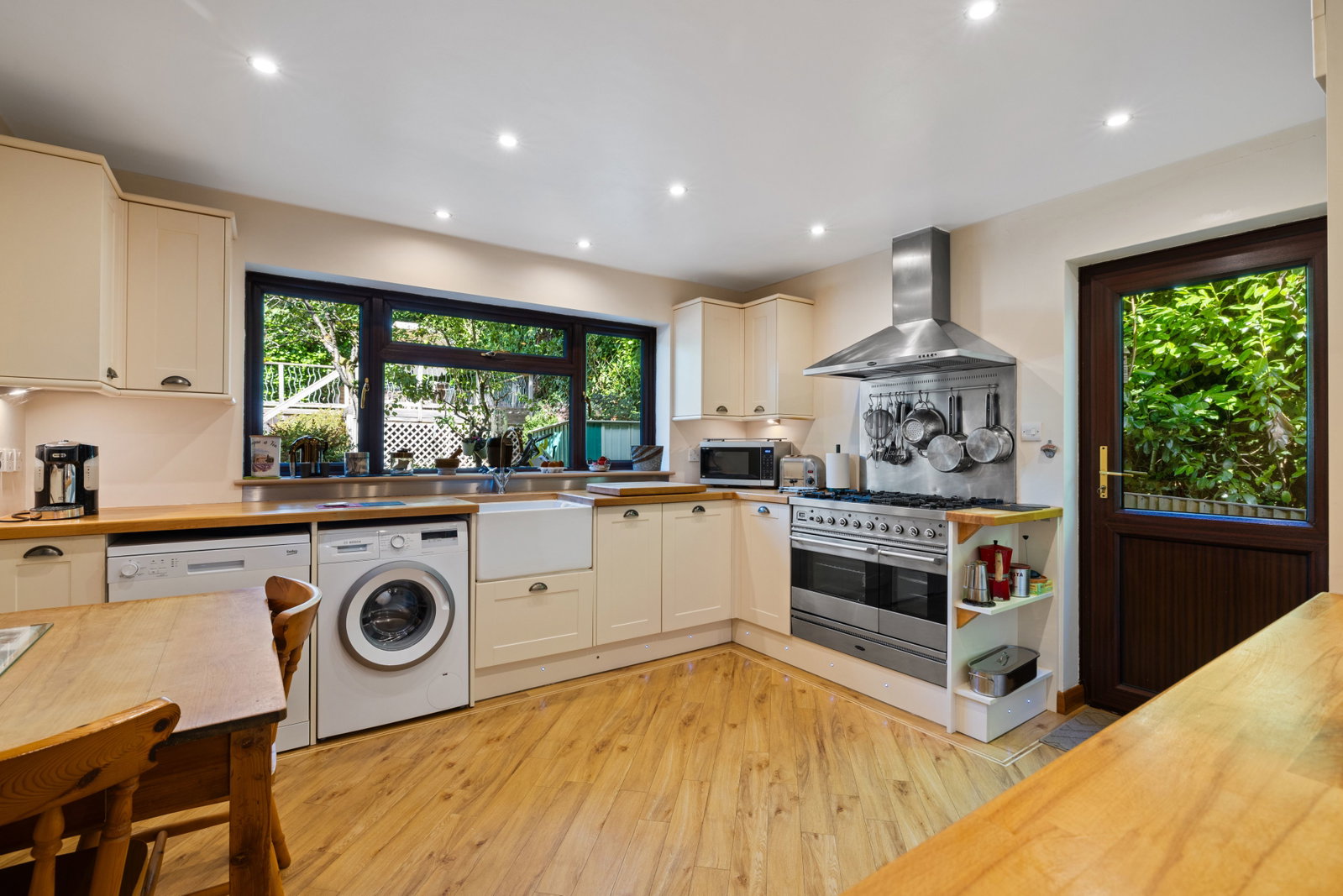 Detached House in Headley Down 4