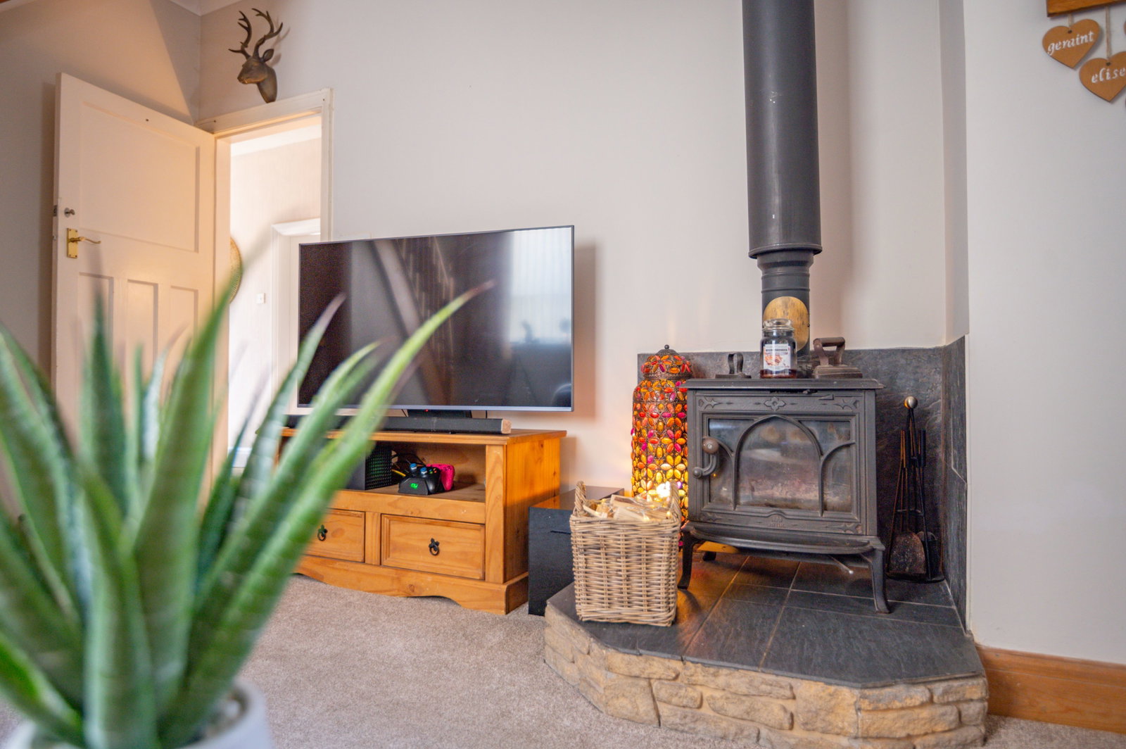 Bungalow for sale in Milford Haven, 5 Priory Lodge Drive Milford Haven Pembs SA73 2BH, 1431 m²