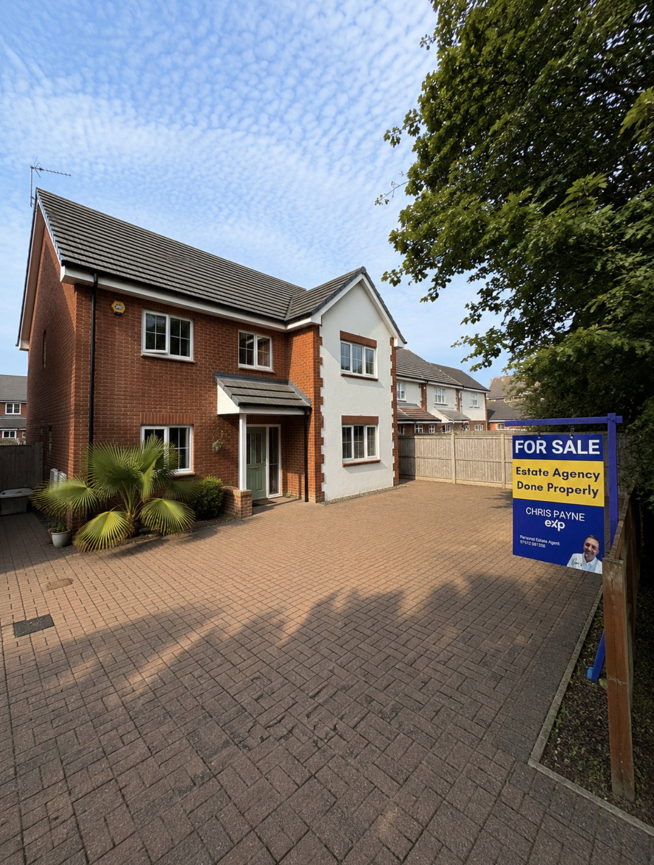 Detached House in Ashford