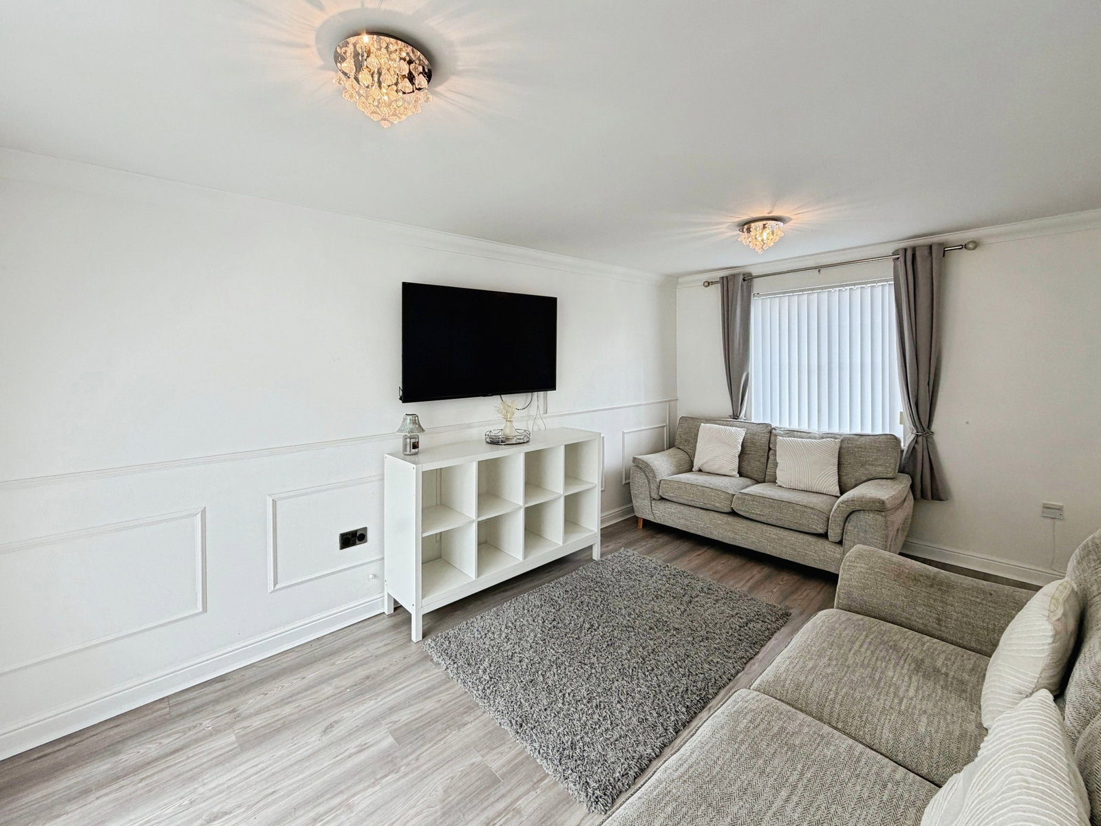 Detached House in Neath 3